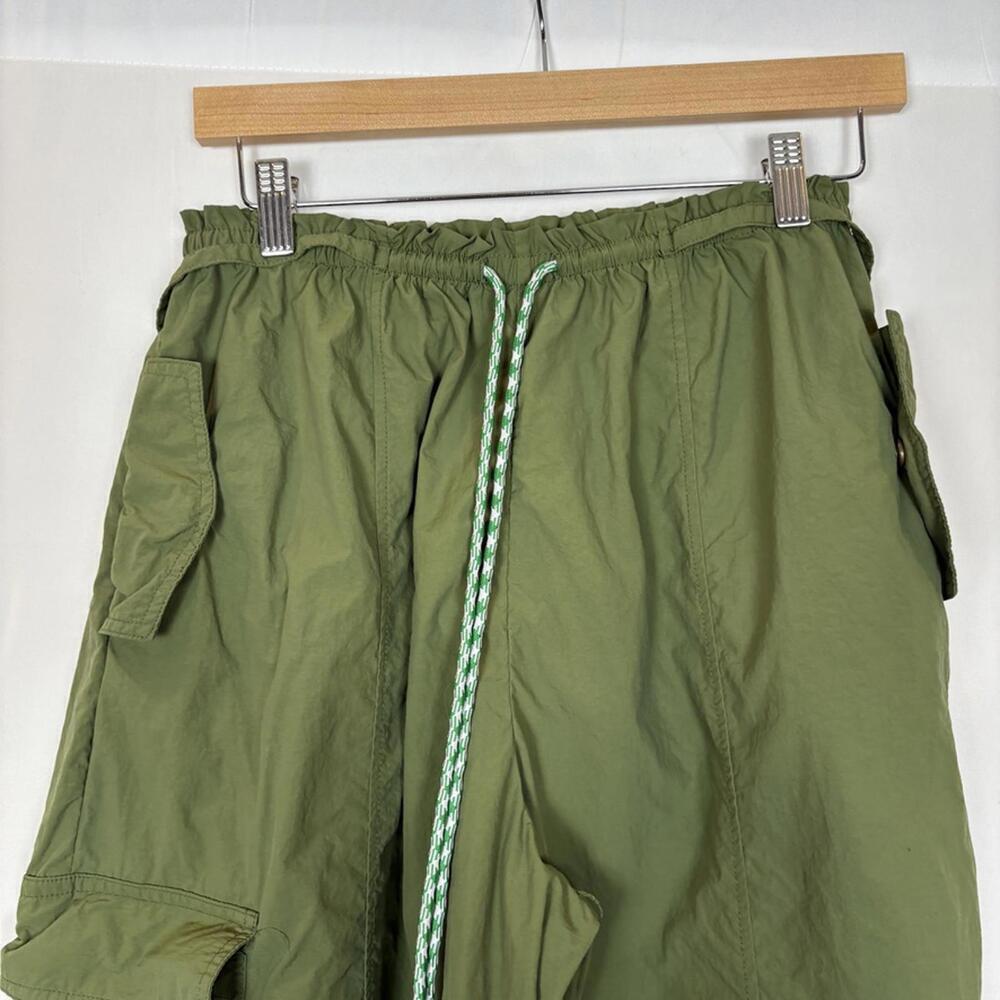 Urban Outfitters Dark khaki Green Waylan Nylon Jogger Pant Size: Small - Picture 5 of 8